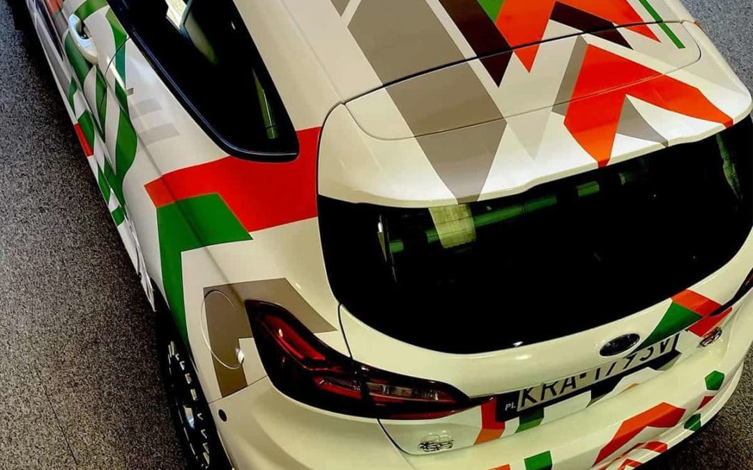 Vinyl Car Graphics – Templates vs Bespoke Design